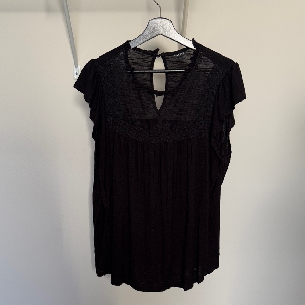 Torrid Black Lace Detail Ruffle Sleeve Blouse Size 1